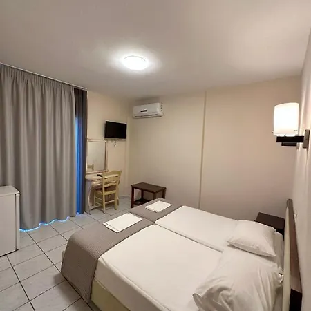 Afrodite 3* Néoi Póroi