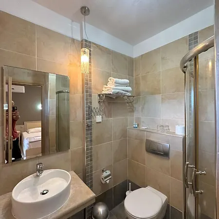 Hotel Afrodite Néoi Póroi
