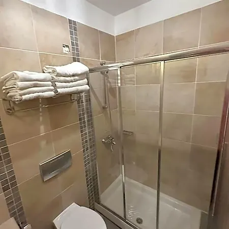 Hotel Afrodite Néoi Póroi