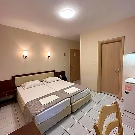 Hotel Afrodite Néoi Póroi