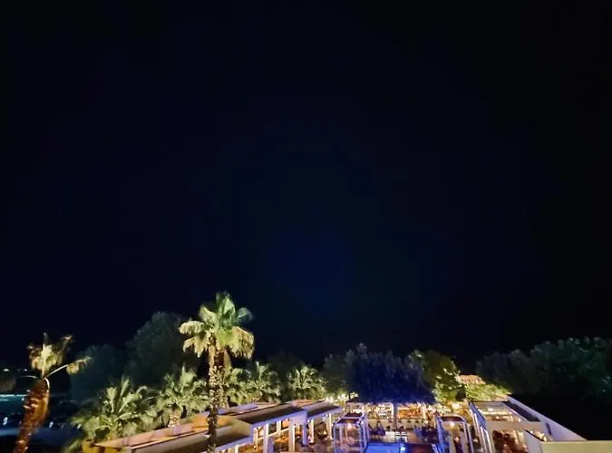 Afrodite 3* Neoi Poroi