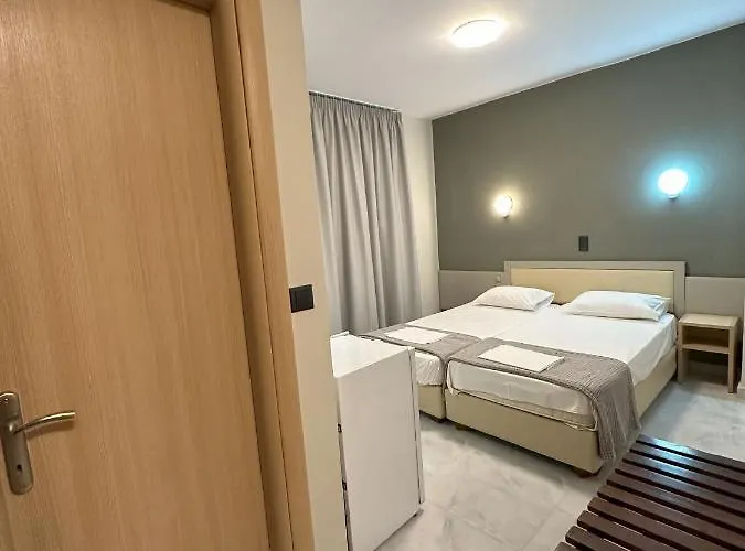 Afrodite 3* Neoi Poroi