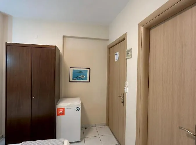 Afrodite Hotel Néoi Póroi