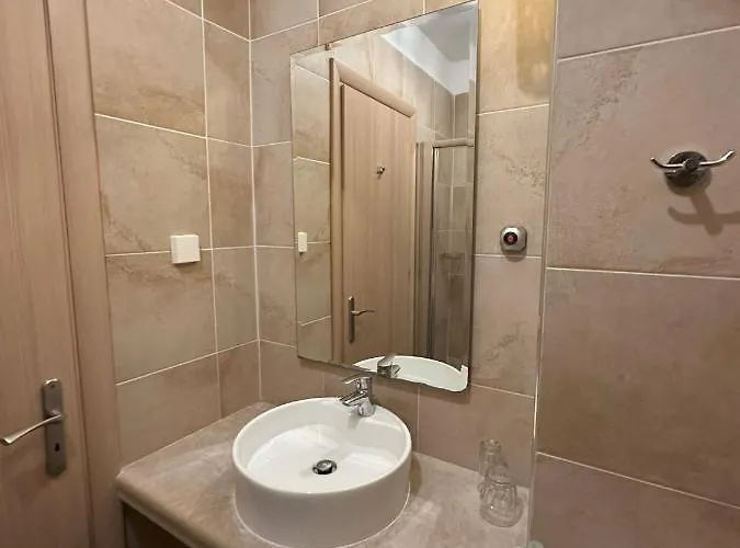 Afrodite Hotel 3*